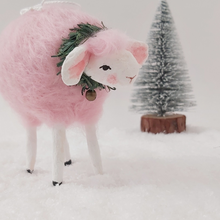 Cargar imagen en el visor de la galería, Another close up of pink sheep ornament. Pic 3 of 6.
