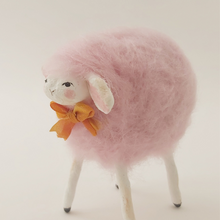 Load image into Gallery viewer, Side close up of needle felted pink sheep's face. Pic 6 of 8.