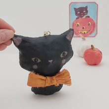 Cargar imagen en el visor de la galería, Vintage Inspired Black Cat Halloween Ornament