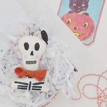 Cargar imagen en el visor de la galería, Spun cotton skeleton bust ornament in gift box. Pic 1 of 6.