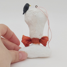 Cargar imagen en el visor de la galería, Back view of spun cotton skeleton bust ornament. Pic 5 of 6.