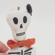 Cargar imagen en el visor de la galería, Close up of spun cotton skeleton face and bird. Pic 3 of 6.