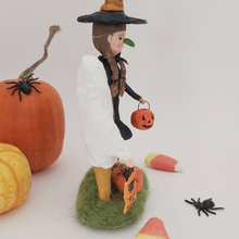 Cargar imagen en el visor de la galería, Opposite side view of spun cotton ghost and witch sculpture. Pic 6 of 7.