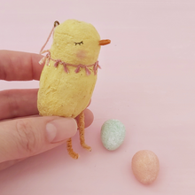 Cargar imagen en el visor de la galería, Close-up of the other spun cotton chick, held in hand. Pic 4 of 7.