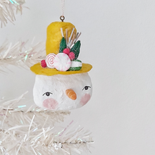 Cargar imagen en el visor de la galería, *Reserved* Vintage Style Spun Cotton Snowman Ornament Trio
