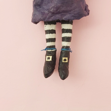 Cargar imagen en el visor de la galería, Close up of spun cotton witch&#39;s hand painted striped leggings. Pic 4 of 11.
