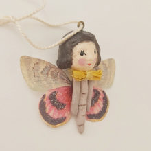 Cargar imagen en el visor de la galería, Close up side view of butterfly girl. Pic 4 of 8.

