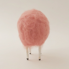 Cargar imagen en el visor de la galería, Back view of pink needle felted sheep. Pic 3 of 6.
