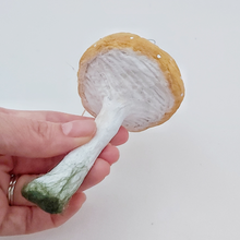 Cargar imagen en el visor de la galería, A view of the mushroom gills on the vintage style spun cotton yellow mushroom. Pic 3 of 5. 
